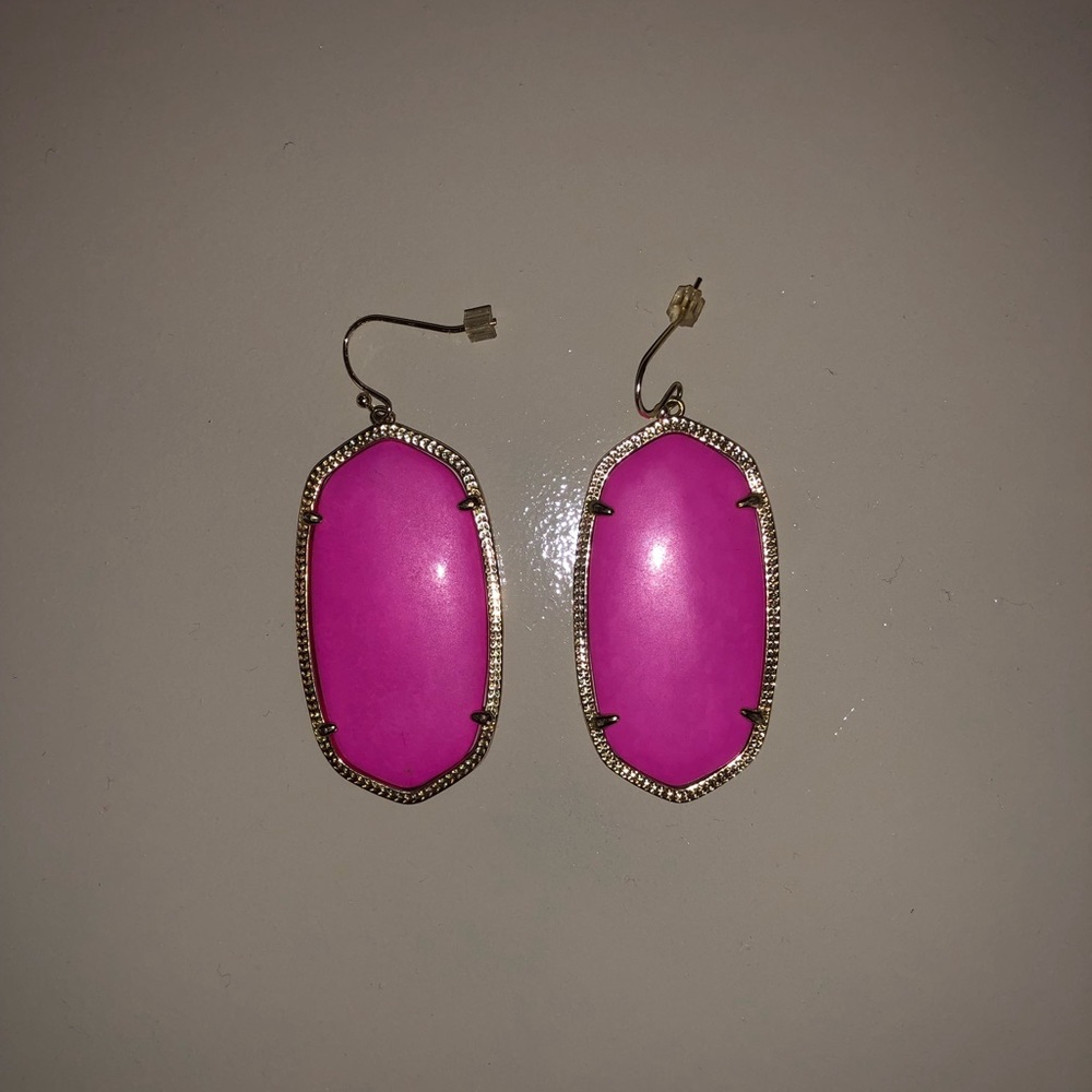 large pink kendra’s